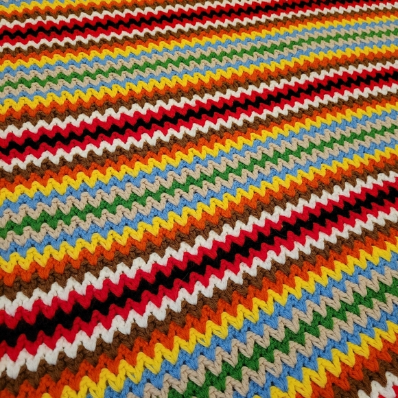 Vintage rainbow crochet blanket - Picture 5 of 5